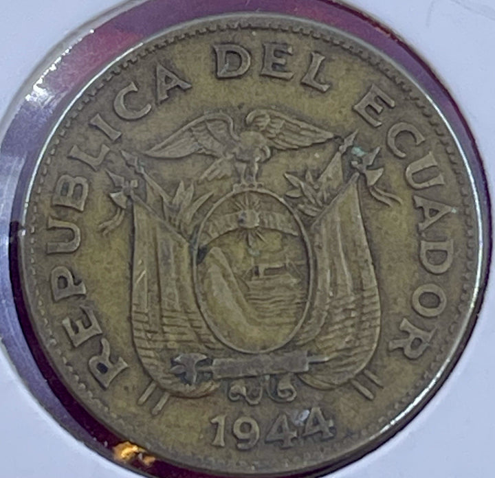Ecuador 1944 Brass 20 Centavos. Denver Mint. WWII Era. KM# 77