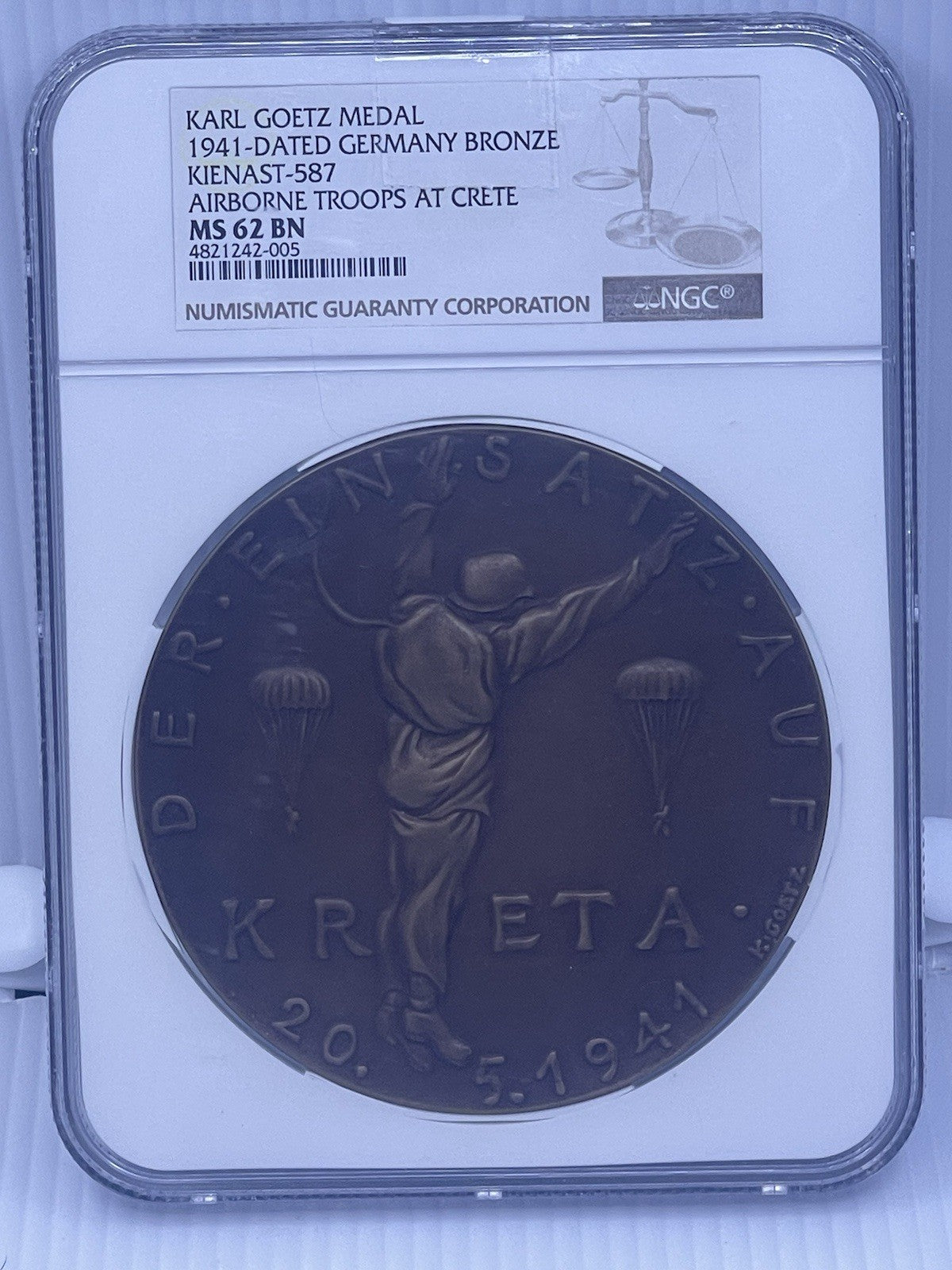 1941 Karl Goetz “Airborne Troops At Crete” Kienast -587 NGC 62 BN Medal