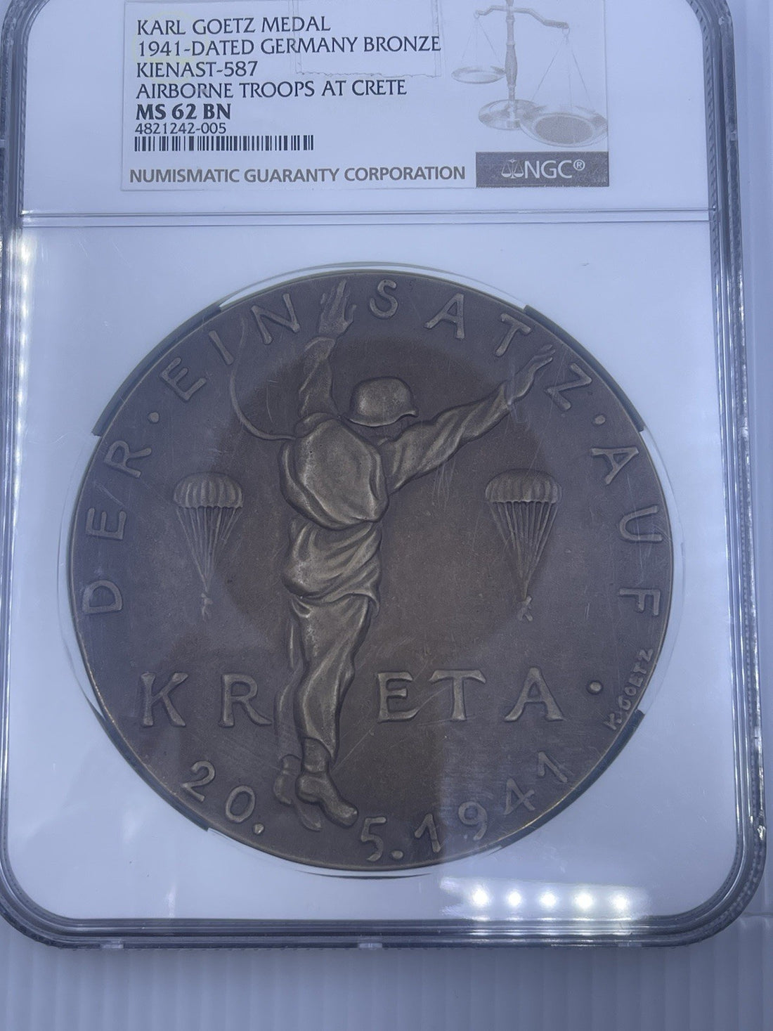 1941 Karl Goetz “Airborne Troops At Crete” Kienast -587 NGC 62 BN Medal