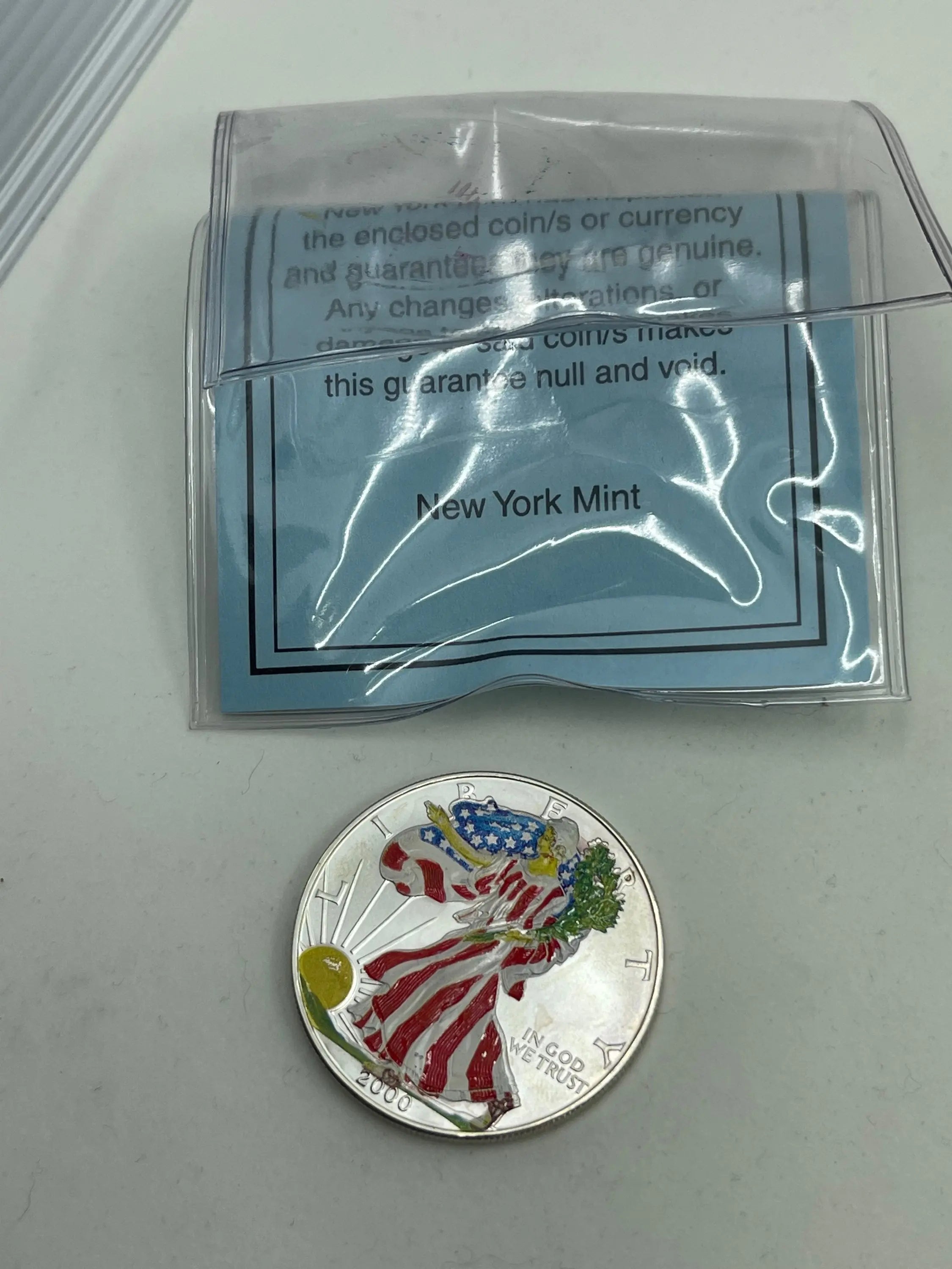 2000 Colorized American Silver Eagle Dollar Beautiful Coin! .999 1oz Fine Silver - Cool Coins & Notes