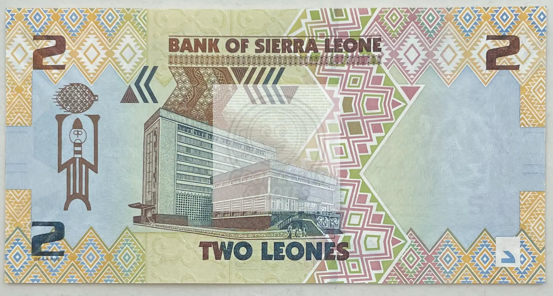 2022  Sierra Leone  2 Leones  P-35  UNC Banknote - Cool Coins & Notes