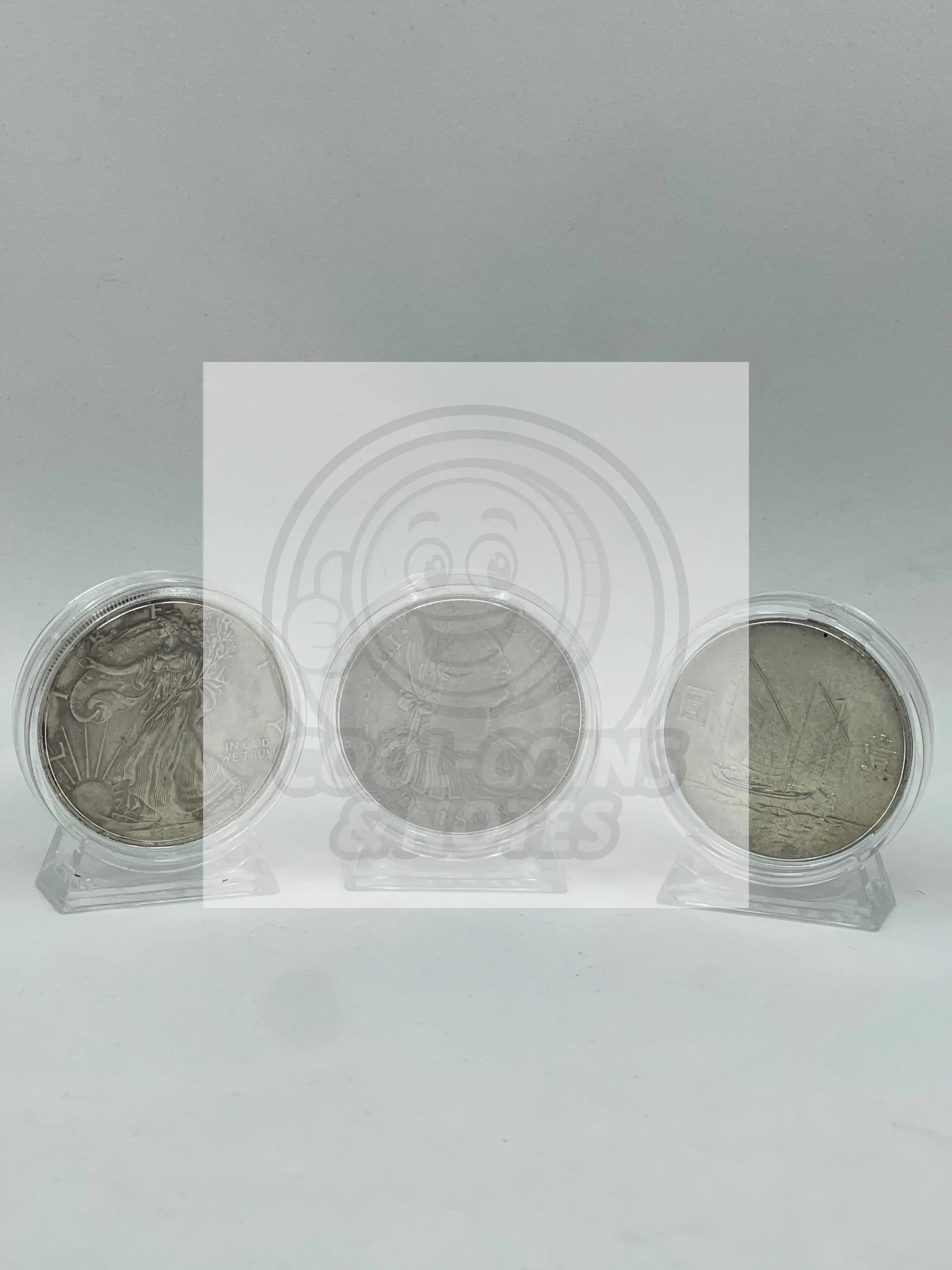 3 Coin Capsuls With Stand - Cool Coins & Notes
