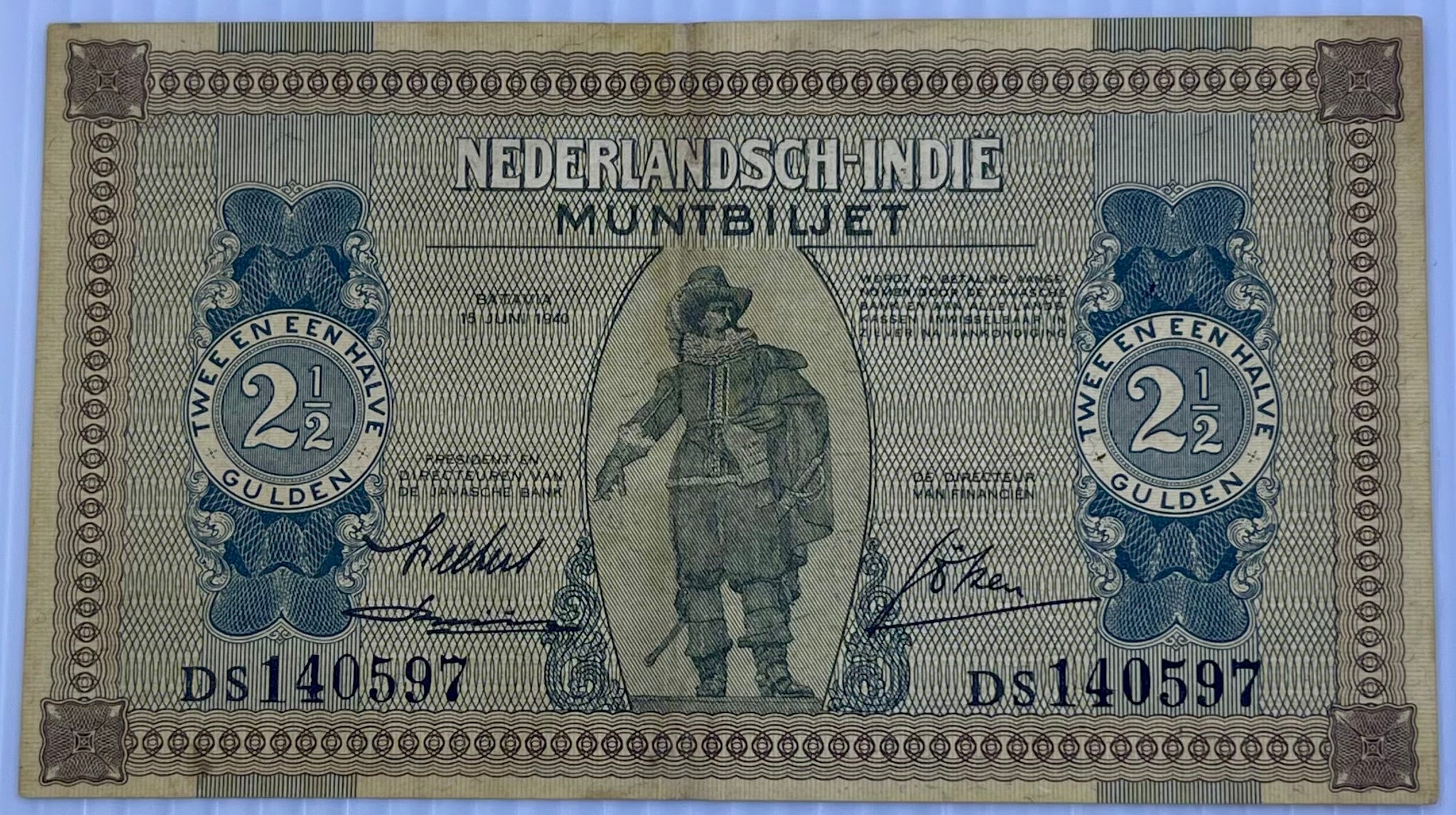 Netherland Indies 1949 2-1/2 Gulden P-109 Used World Banknote