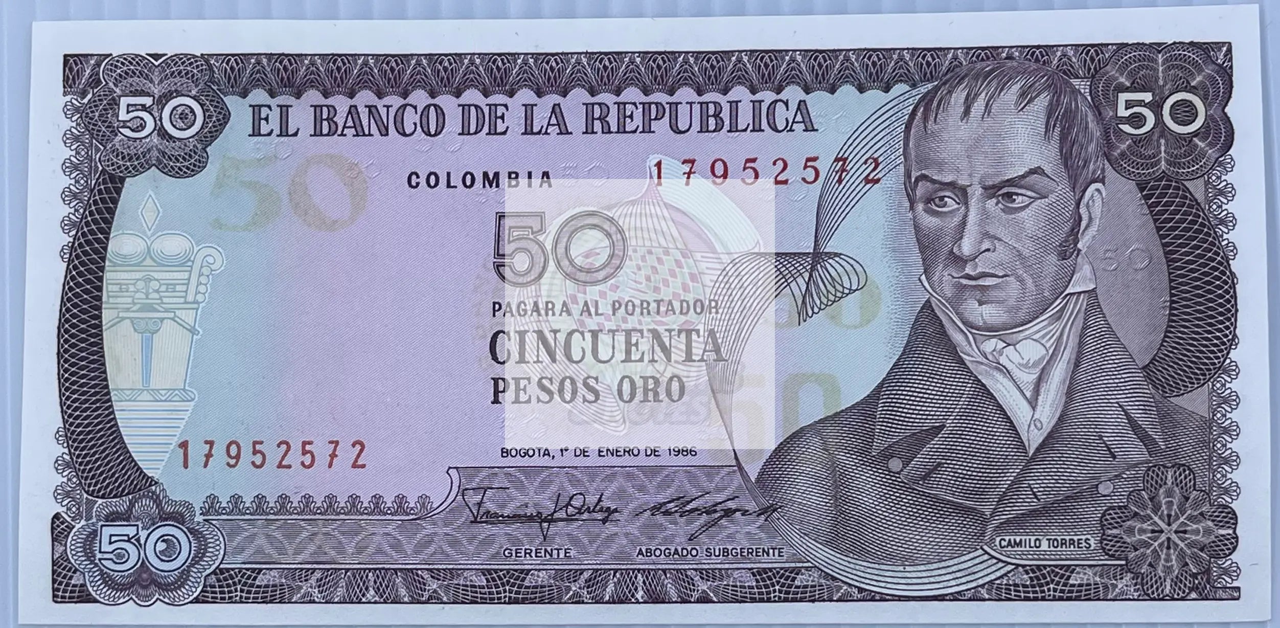 COLOMBIA 50 PESOS ORO 1986 P 425 UNC - Cool Coins & Notes