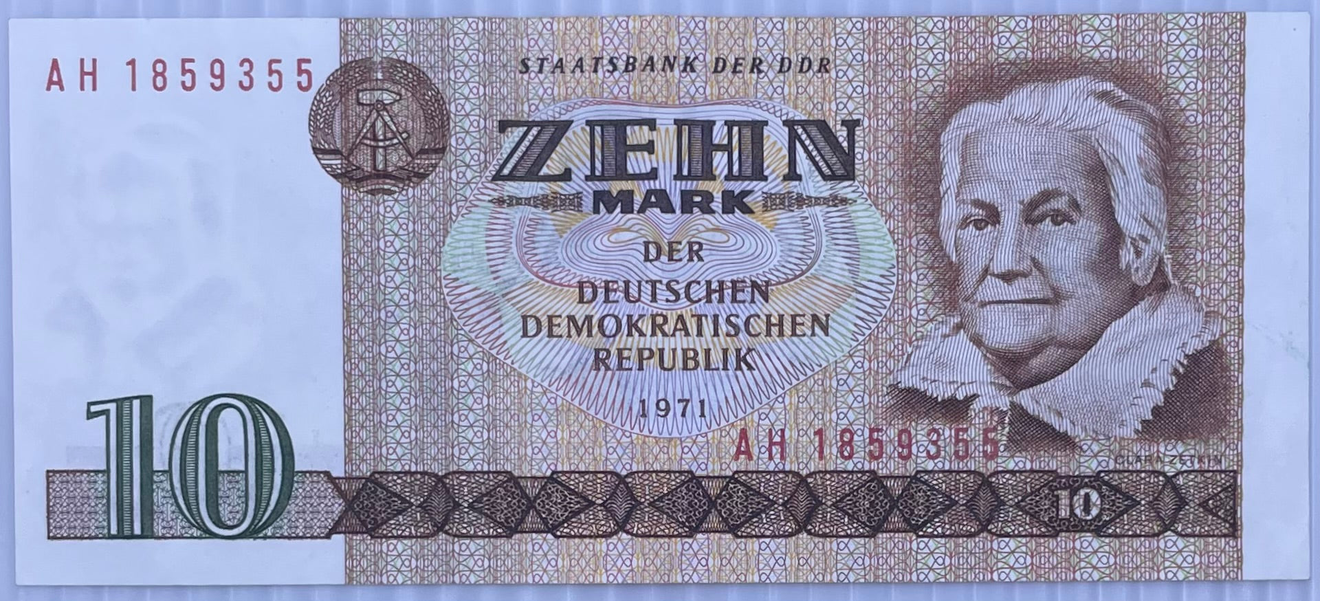 1975 Germany DDR 10 Mark P-28 Circulated World Banknote