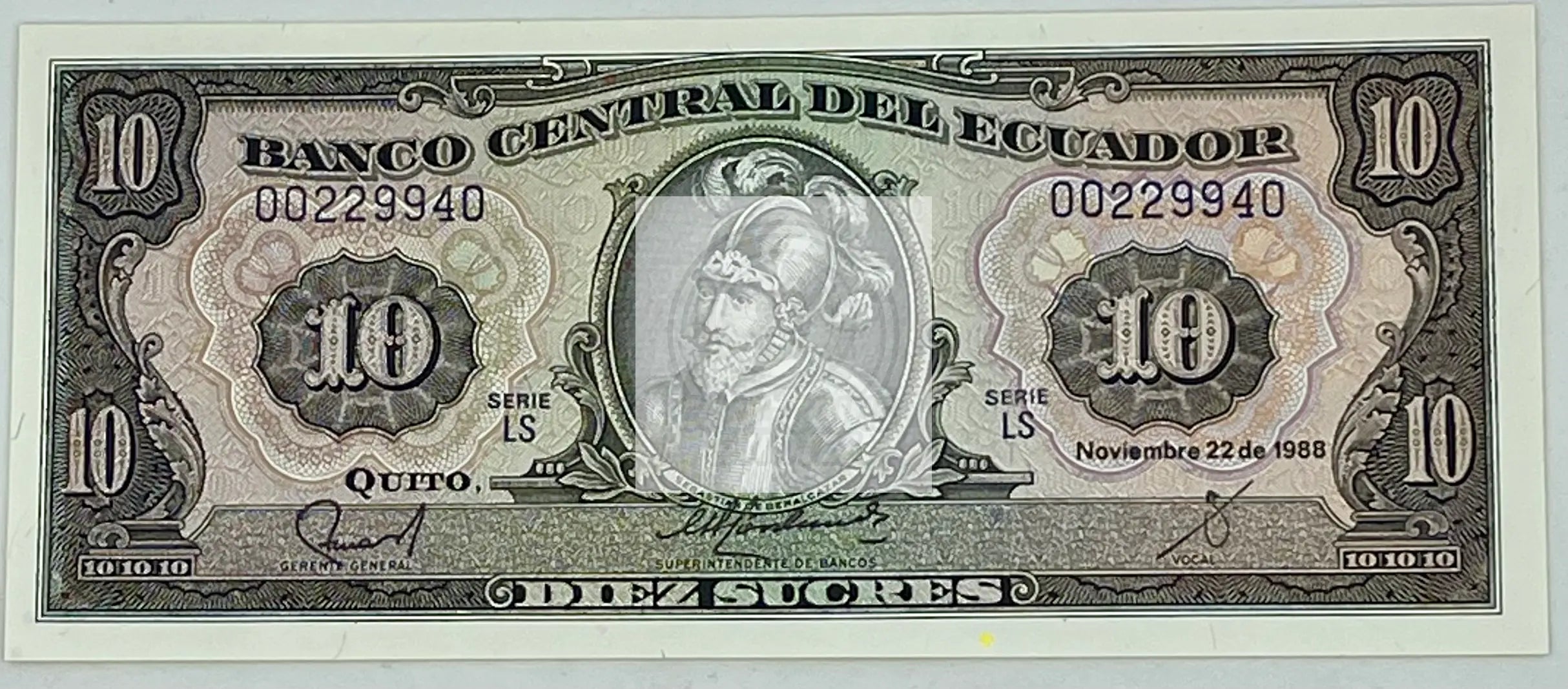 ECUADOR 1988 10 Sucres P-121a.10 UNC World Banknote - Cool Coins & Notes