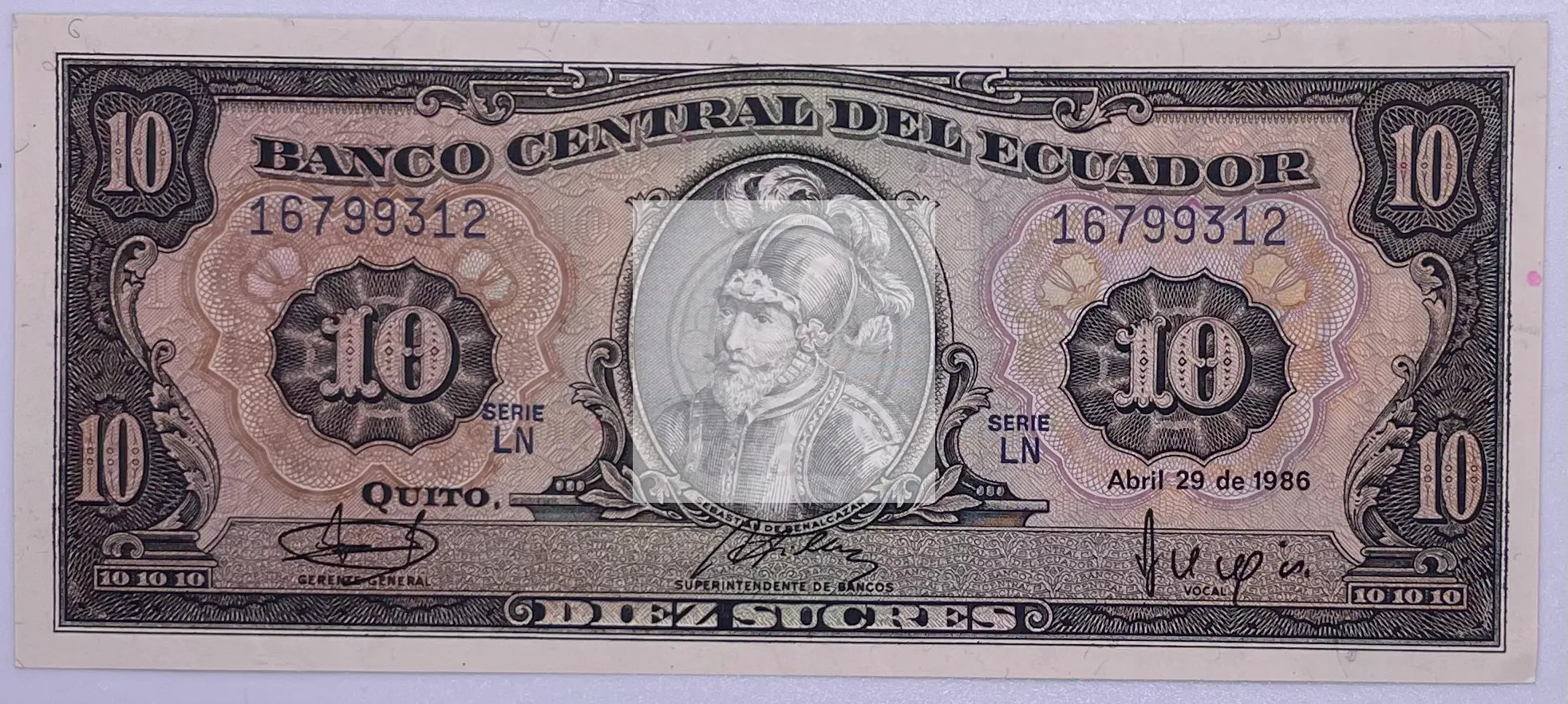 Ecuador 10 Sucres banknote 1986 P-121 UNC condition showcasing Ecuadorian cultural and historical design
