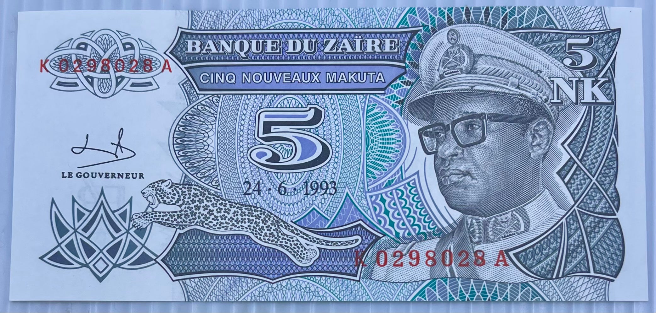 1993 Zaire 5 Nouveaux Makuta P-48a Mobutu UNC Banque du Zaire