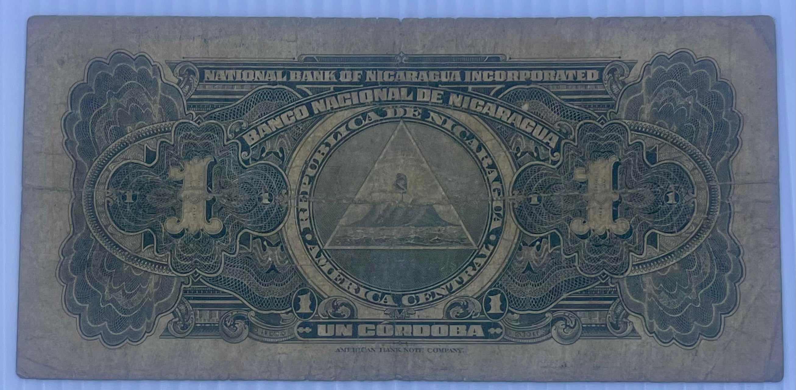 Nicaragua 1937 1 Cordobas P-62 Used World Banknote Currency
