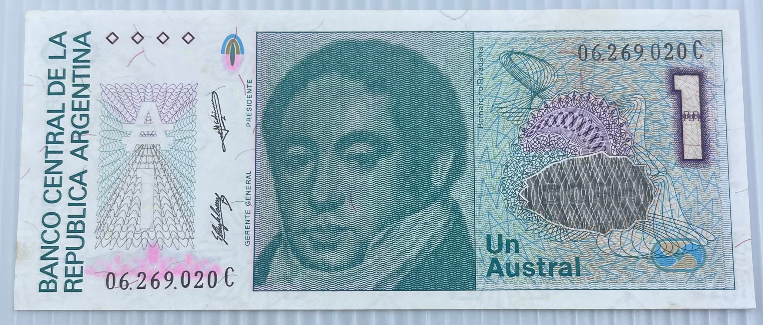 Argentina 1986-89 1 Austral P-323 UNC Banknote
