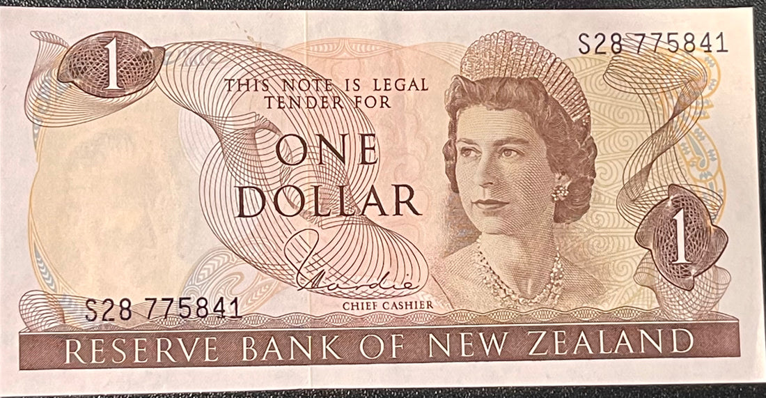 New Zealand 1977 1 Dollar P-163 Used World Banknote