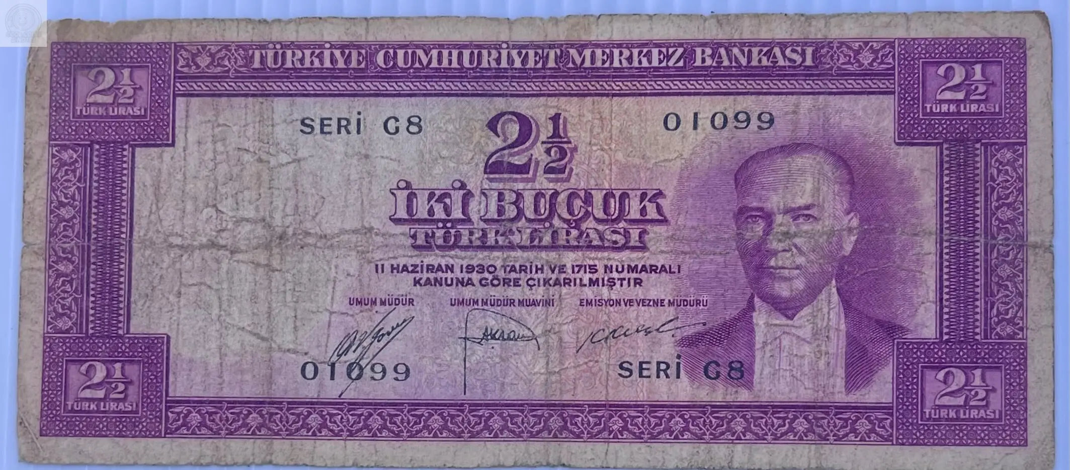 Turkey 1955-1966 2½ Lira banknote featuring Atatürk portrait and Kocatepe Mosque design