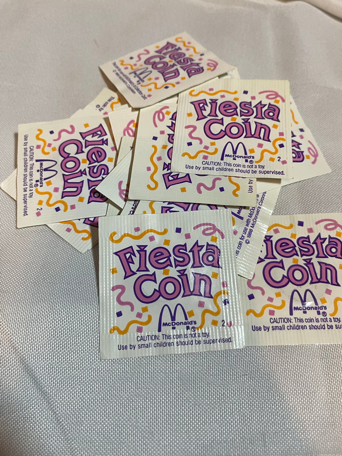 McDonald’s CHICKEN McNUGGET FIESTA Coin 1988 UNC New In Original Packaging