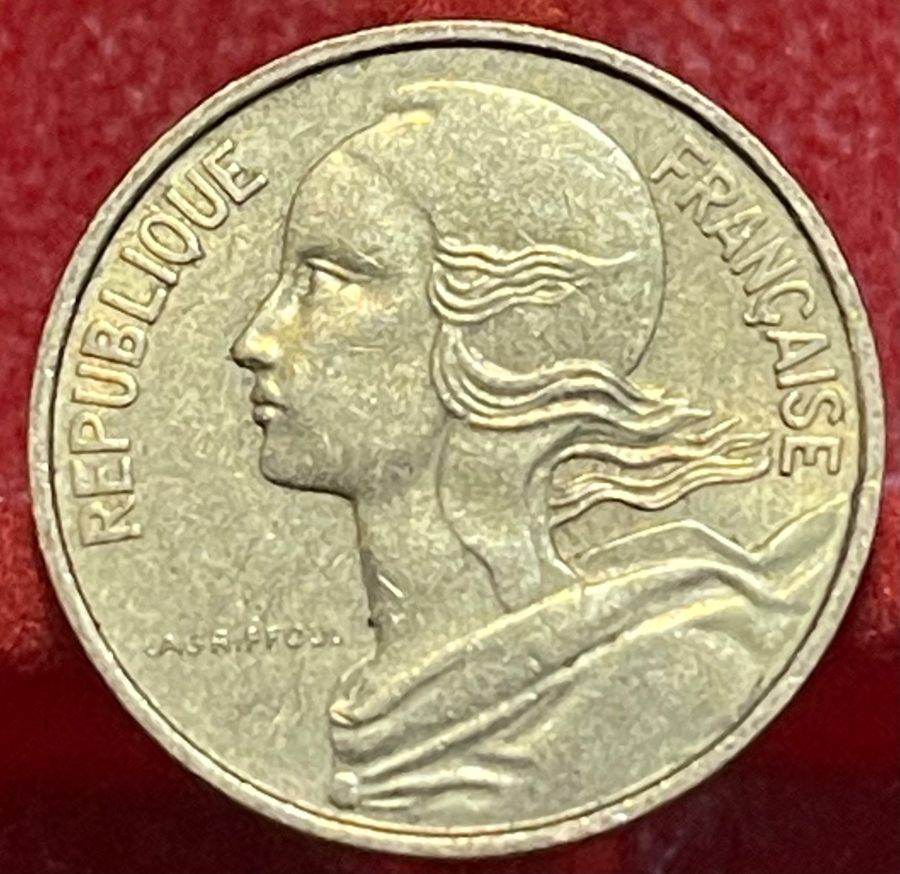 France 1963 10 Centimes KM-929 Circulated World Coin — front