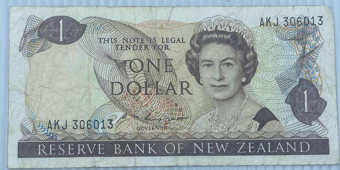 New Zealand 1981 1 Dollar P-169 Circulated World Banknote — front