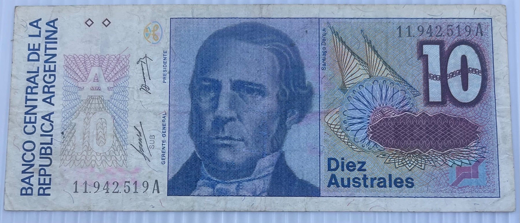 Argentina 1985 10 Australes P-325 Circulated World Banknote — front