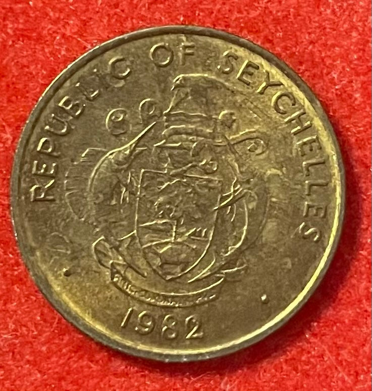 Seychelles 1982 5 Cents Seychellois Rupee (SCR) Circulated World Coin Item Shown — front