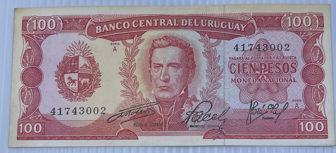 URUGUAY 1971 100 PESOS P-47 Used From Lot World Banknote Currency — front