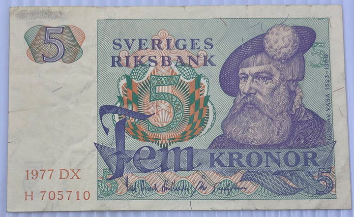 Sweden 1977 5 kronor P-52 Circulated World Banknote Note Shown — front