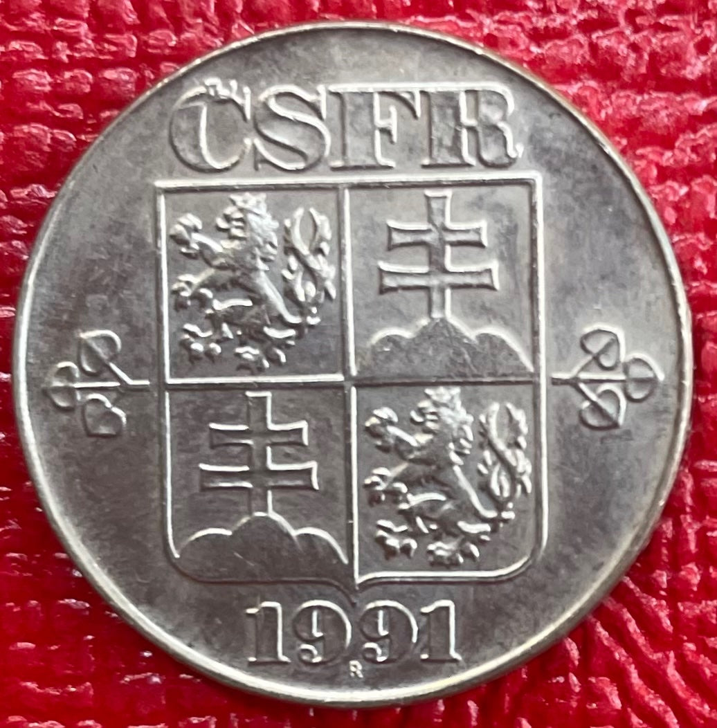 Czechoslovakia 1991 2 Koruny Circulated World Coin Item Shown — front