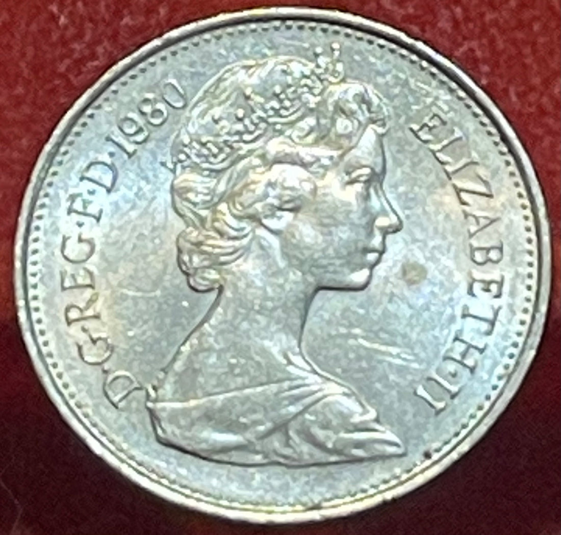 England 1980 5 New Pence KM-911 Circulated World Coin — front