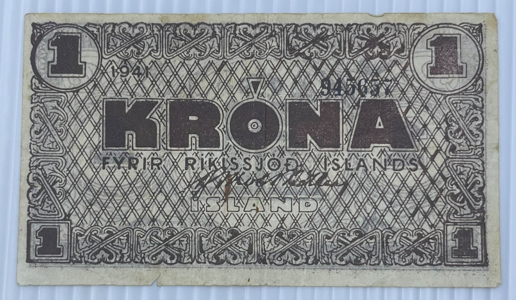 Iceland 1941 1 Króna Circulated World Banknote Note Shown — front