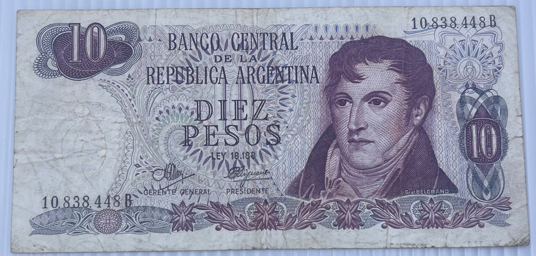 Argentina 1973 10 Pesos P-289 Circulated World Banknote — front