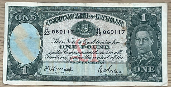 Australia 1938 One Pound P-26 Circulated World Banknote Note Shown — front