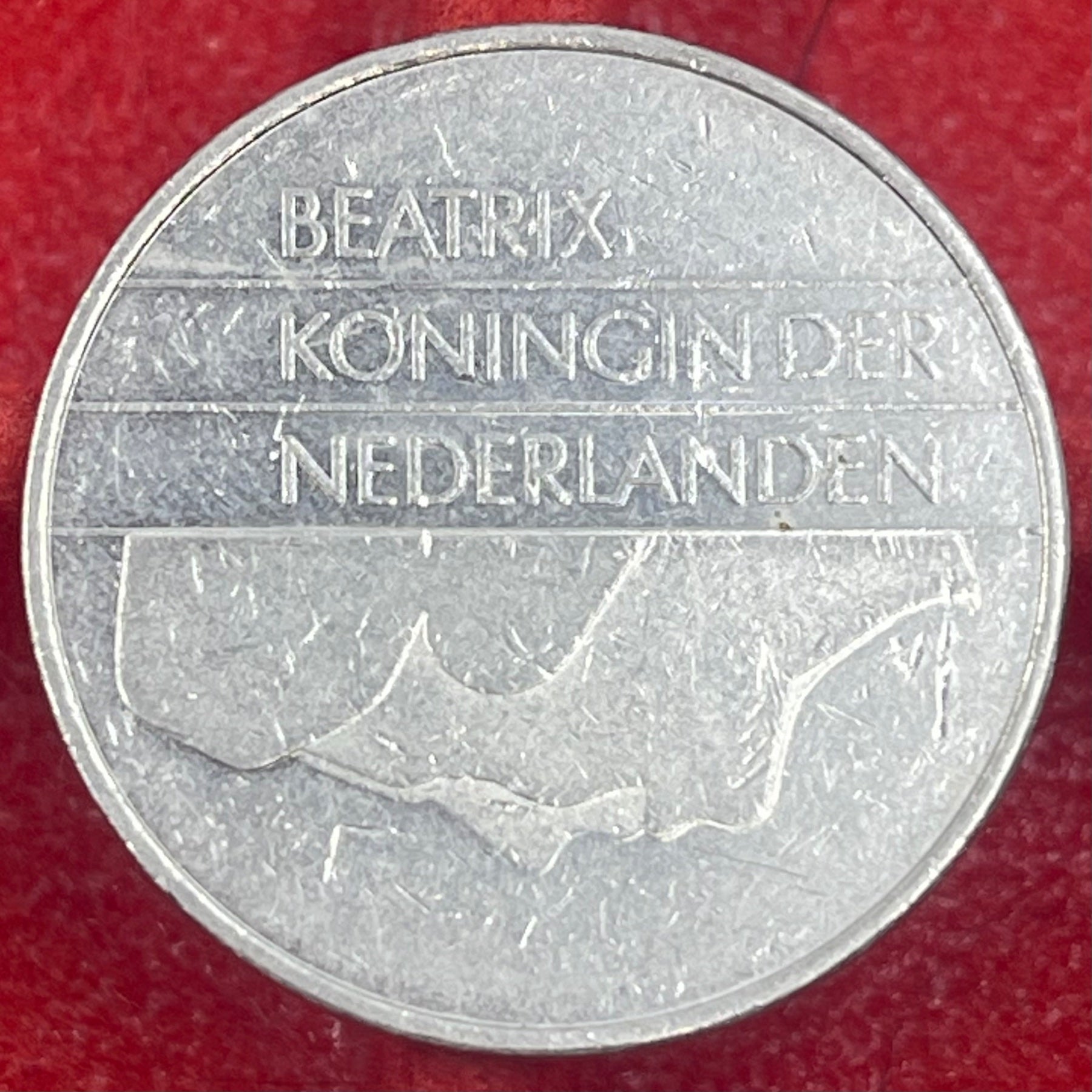 Netherlands 1988 2½ Gulden KM-206 Circulated World Coin — front