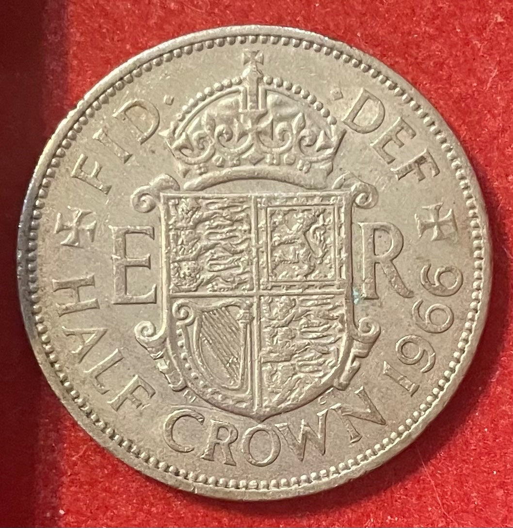 United Kingdom 1966 Half Crown Pre-decimal Pound Sterling (2 Shillings 6 Pence) Circulated World Coin Item Shown — back
