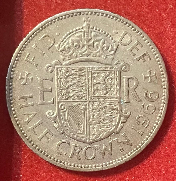United Kingdom 1966 Half Crown Pre-decimal Pound Sterling (2 Shillings 6 Pence) Circulated World Coin Item Shown — back