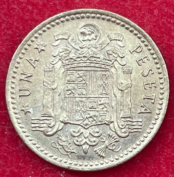 Spain 1966 (star date not readable; type struck circa 1966-1975) 1 Peseta KM-Unknown Circulated World Coin Item Shown — back