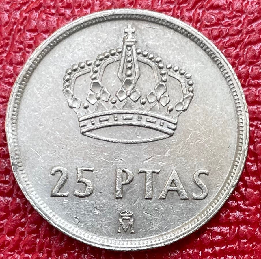 Spain 1983 25 pesetas Circulated World Coin Item Shown — back