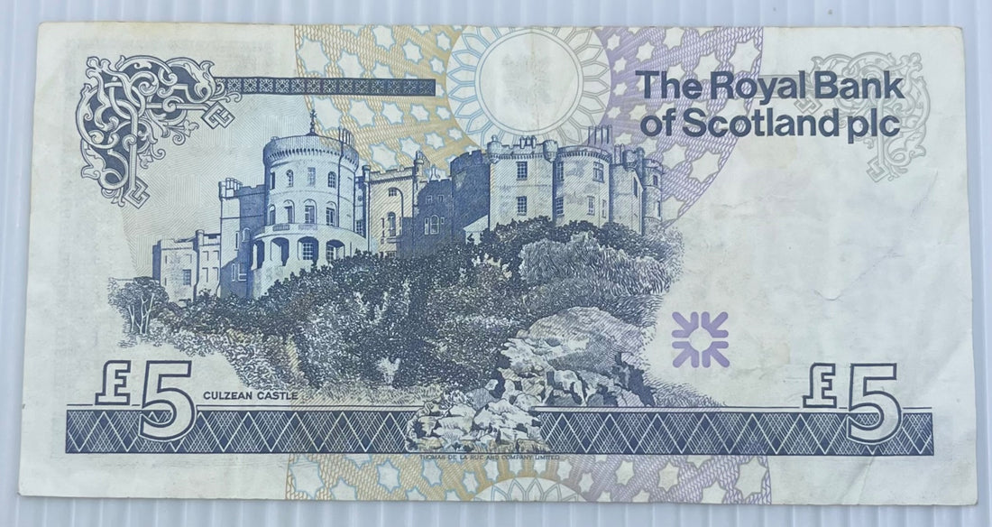 Scotland 1999 5 Pounds P-352 Circulated World Banknote Note Shown — back